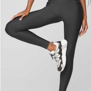 NWT ALO Yoga High Waist Airlift Leggings